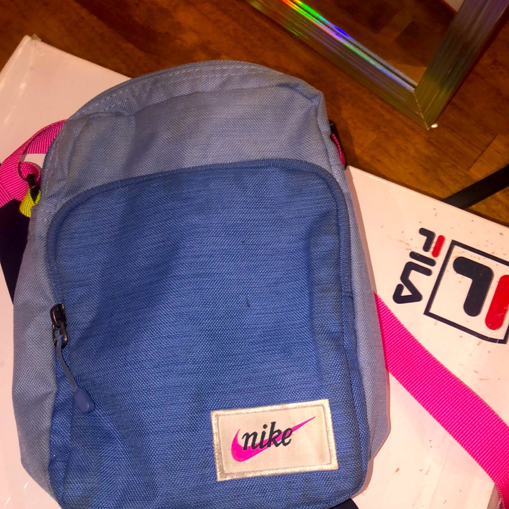 Nike pouch